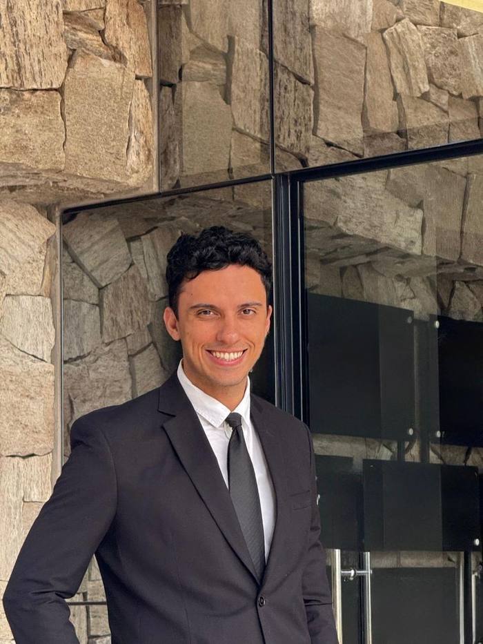 Dr. Caio Freitas